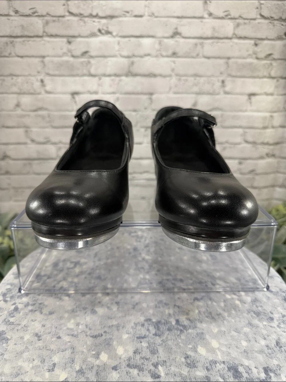 DANCE TAP SHOES - Black Soft Vinyl Round Toe Mary Jane Style - Girls 4M/WMS 6M